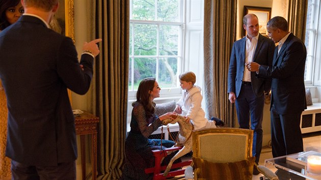 Barack Obama na návštěvě u Kate a Williama. (22. duben 2016)