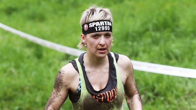 Kdo chce bt Spartanem, mus zvldnout a vydret o nco vc. V zvodech Spartan Race zvodnk zaije zmar i euforii, soust jsou i vodn pekky. plh z vody je soust jedn z nich.(23.4.2016).