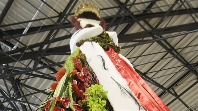 Na olomouckém výstavišti Flora finišují přípravy na jarní etapu stejnojmenné mezinárodní výstavy květin. Letos je tématem Karel IV. a Noc na Karlštejně.