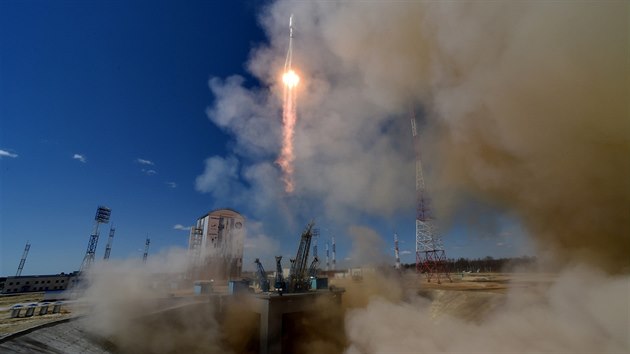Rusk raketa Sojuz 2.1 opout nov kosmodrom Vostonyj.