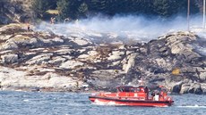 V Norsku se zítil vrtulník se 13 lidmi na palub. Nikdo nepeil (29. dubna...