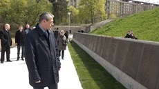 Ministr Martin Stropnický v nov opravené kobyliské stelnici