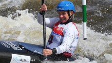 tpánka Hilgertová bhem kvalifikace vodních slalomá v praské Troji