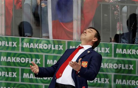 Trenér ruské reprezentace Oleg Znarok dovedl hokejisty Petrohradu k velkolepému rekordu KHL - ilustraní foto.