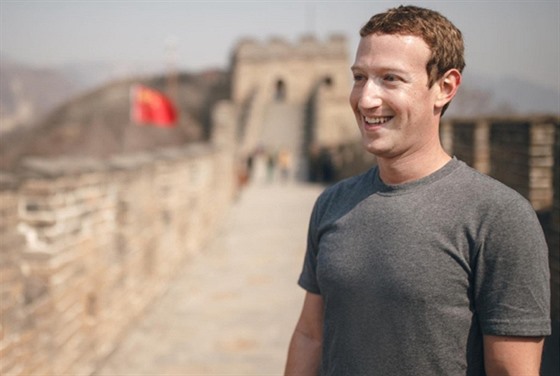 Mark Zuckerberg se snaí proniknout do íny.