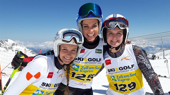 Svtové medailistky ve ski-golfu: (zleva) Eva Koeluhová, Emma Cabrerová...