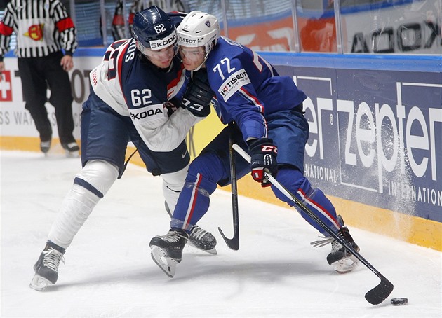 Že rubly netáhnou? Slovák Jaroš mění NHL za Rusko, podepsal s Omskem