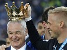 KRÁL CLAUDIO. Trenér Claudio Ranieri pi oslavách mistrovského titulu...
