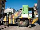Chorvatský obrnný traktor Strako, výstava vojenské techniky v Rijece v roce...
