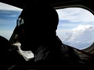 Pilot hasiského letadla v akci proti poáru v okolí kanadského msta Fort...