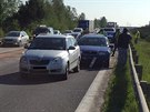 Hromadn� nehoda zablokovala provoz na D11 (9.5.2016).
