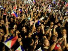 Duterteho na jeho posledním pedvolebním mítinku v Manile podpoily tisíce lidí...
