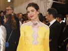 Charlotte Casiraghi na Met Gala (New York, 2. kvtna 2016)