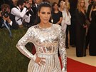 Kim Kardashianová na Met Gala (New York, 2. kvtna 2016)