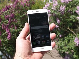 Huawei P9 Lite má stejný displej jako model P9, tedy s úhlopíkou 5,2 palce a...