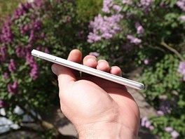 Huawei P9 Lite bude stát 7 490 korun, co je polovina ceny Huaweie P9.