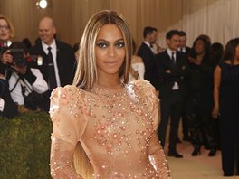 Beyoncé Knowlesová na Met Gala (New York, 2. kvtna 2016)