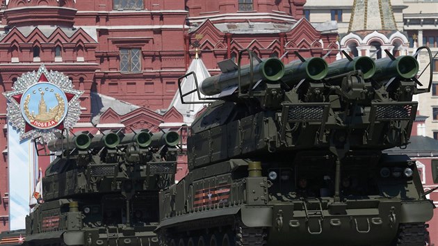 Protiletadlový systém Buk-M2. V ruské metropoli Moskvě se letos opět konala slavnostní vojenská přehlídka na Rudém náměstí.