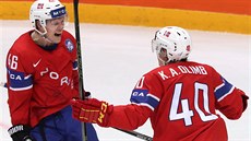 BRATRSKÁ RADOST. Nor�tí sourozenci Mathis Olimb (vlevo) a Ken Andre Olimb...