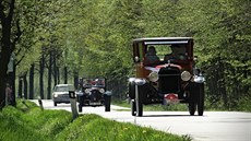 Na start Rallye Kivonoska se mohou postavit pouze auta vyrobená ped rokem 1945. 