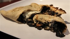 Empenada, pšeničná kapsa naplněná huitlacoche