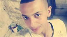 �estnáctiletý Muhammad abú Chudajr, kterého v �ervenci 2014 unesli, zbili a...