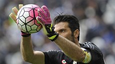 Branká Juventusu Gianlugi Buffon bhem zápasu proti Carpi.