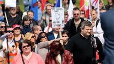Blok proti islámu poádal demonstraci na Letné. (1.5.2016)