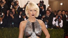 Taylor Swiftová na Met Gala (New York, 2. kvtna 2016)