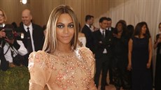 Beyoncé Knowlesová na Met Gala (New York, 2. kvtna 2016)
