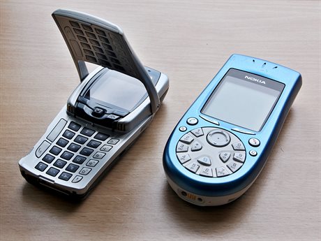 Nokia díve urovala trendy.