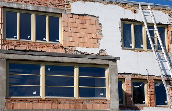 Pi rekonstrukci domu bývá výmna oken jedním ze základních krok.