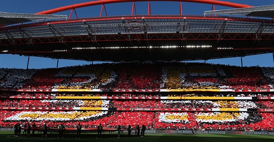 35 Choreo fanouk Benfiky Lisabon, její fotbalistí získali 35. titul v...