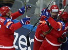 Gólová radost ruských hrá v zápase se védskem.