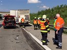 Vážná nehoda dvou náklaďáků zkomplikovala dopravu na Pražském okruhu...