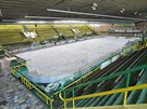 Stavba st�l�ho zimn�ho stadionu ve Vset�n� za�ala v roce 1962.