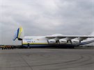 Otevené nákladní letadlo An-225 Mrija