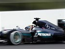 Lewis Hamilton ze stáje Mercedes v tréninku na Velkou cenu panlska formule 1.