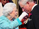 Královna Albta II. a její syn princ Charles (Windsor, 15. kvtna 2016)