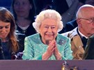Královna Albta II. se na oslav bavila (Windsor, 15. kvtna 2016).