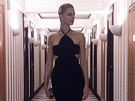 Karolína Kurková na party v Cannes (16. kvtna 2016)