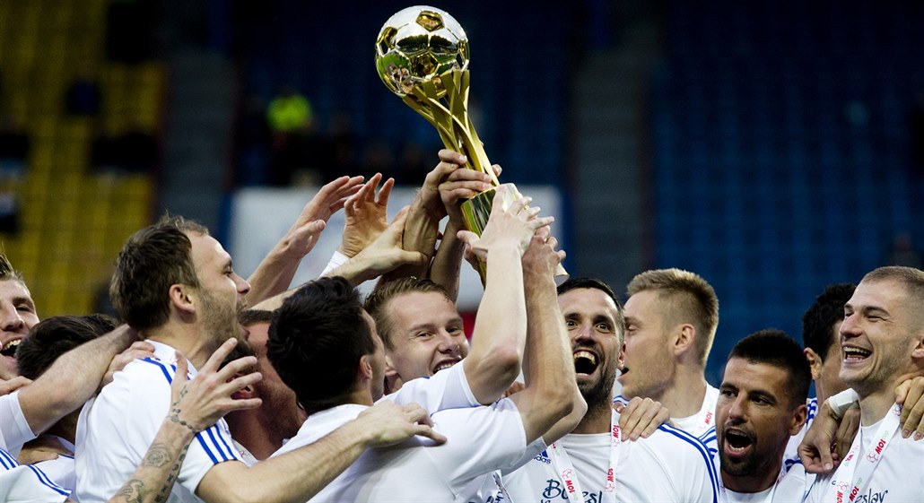 Fotbalisté Mladé Boleslavi slaví triumf v domácím poháru.