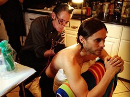 Tetoval také herce a zpváka Jareda Leta - podle popisku na Instagramu dokonce...