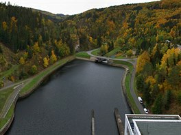 Hrz ndre Vr I je vysok 66,2 m a je tet nejvy hrz v R.