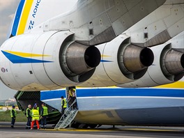 Mrija pevzala vtinu pístroj z An-124, dostala vak turbodmychadlové motory...