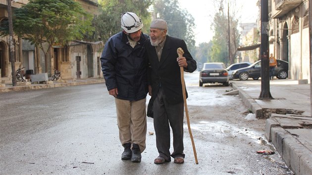 V celé Sýrii je dnes asi 2800 příslušníků tzv. Bílých helem (29. listopadu 2015)