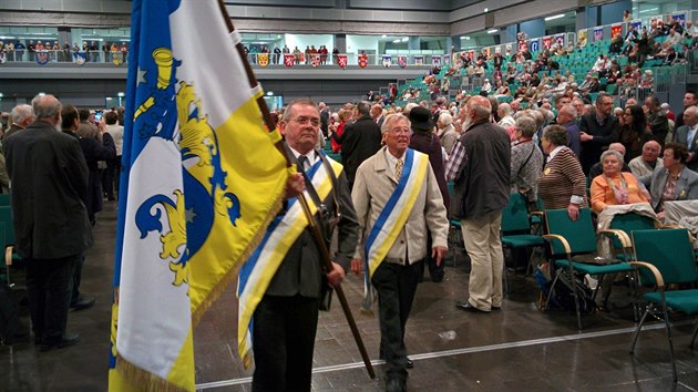 Sudetonmeckho sjezdu v Norimberku se astn pes 3 000 lid (15. kvtna 2016)