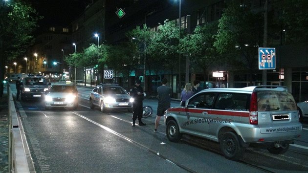 V prask Radlick ulici dolo ke stetu cyklisty s autem (9.5.2016).