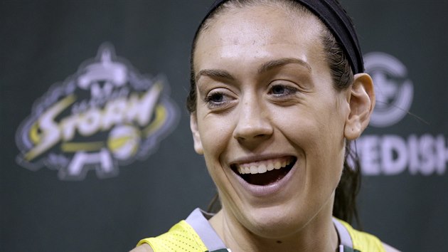 Breanna Stewartov, budoucnost enskho basketbalu a novek WNBA v dresu Seattlu