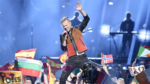 Ir Nicky Byrne v semifinále Eurovize